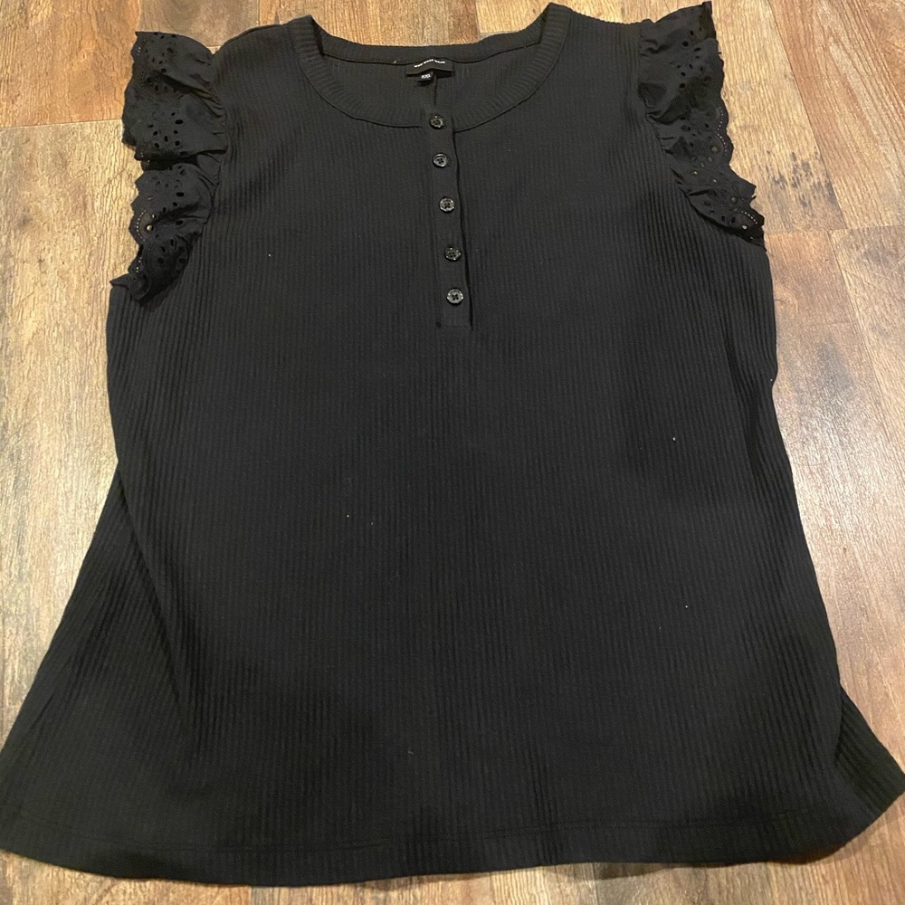 Tank top, size xxl. Adorable sleeves